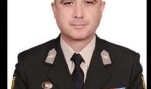 Depremde hayatını kaybeden başçavuş ve oğlu son yolculuğuna uğurlandı