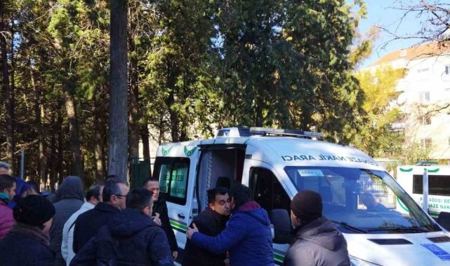 Depremde hayatını kaybeden genç rehberin cenazesi Kuşadası'na getiriliyor