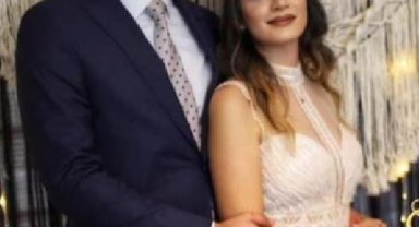 Depremde hayatını kaybeden öğretim görevlisi ile eşi toprağa verildi
