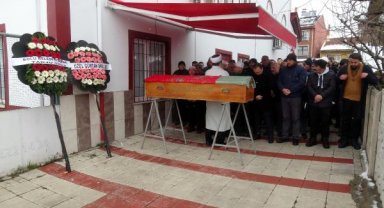 Depremde ölen 1'i bebek 4 kişi, Bolu'da toprağa verildi