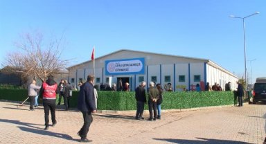 Depremde ölen üniversiteli Elif'in ismi konteyner okula verildi