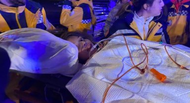 Depremde yaralanan 51 kişi daha İstanbul'a getirildi