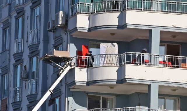 Depremden etkilenen Adıyaman'da vatandaşların göçü devam ediyor