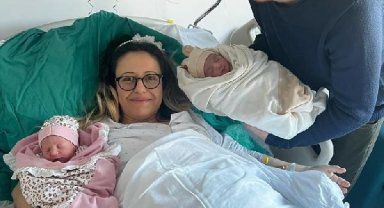 Depreme yakalandıkları Osmaniye'den Antalya'ya gelen çiftin ikizleri dünyaya geldi