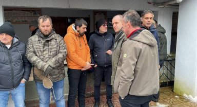 Depremin vurduğu Kahramanmaraş'ta görev yapan oğlunu almaya giderken kazada öldü