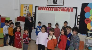 Depremzede 6 yaşındaki Ali'nin çizdiği ilk resim, ev oldu