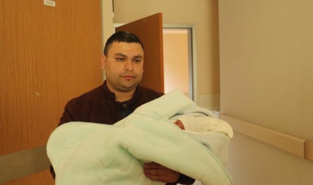 Depremzede çiftin, ilk çocuğu Zonguldak'ta dünyaya geldi