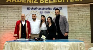 Depremzede çiftler, Mersin'de evlendi