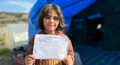 Depremzede çocuk, mektup yazarak kalem, boya ve oyuncak istedi 