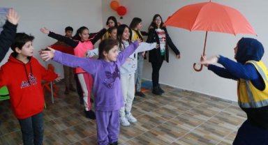 Depremzede çocuklar ve ailelerine moral etkinlikleri