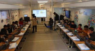 Depremzede çocuklara 'Robotik Kodlama' eğitimi