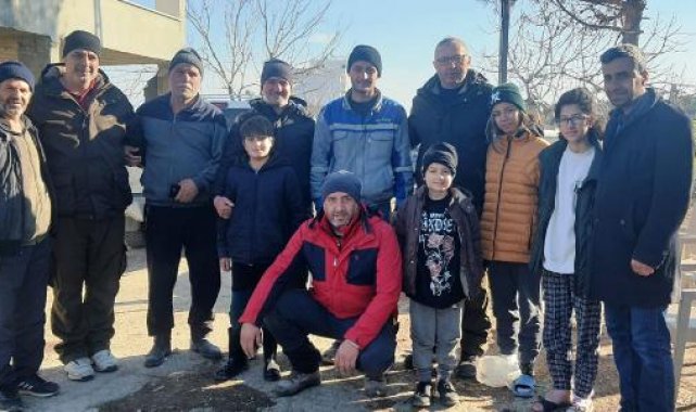 Depremzede Esma'dan, AFAD gönüllüsüne ağlatan istek: Beni çıkartmaya ayağım engel oluyorsa kesebilirsiniz