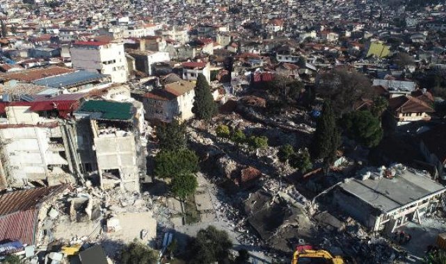 Depremzede: Yaşam bitti bizim bölgede