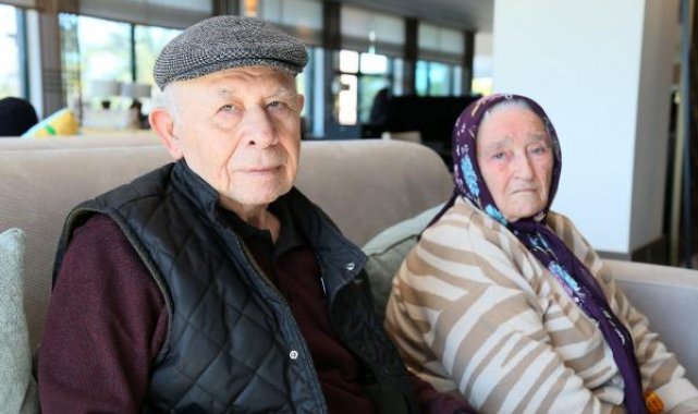 Depremzedeler kimliğini, ayakkabısını alamadan Antalya'ya geldi