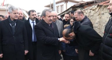 Destici'nin babasının cenazesi, evine getirildi