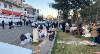 Diyarbakır'da, ağır hasar raporu verilen 9 katlı Aslan Apartmanı tahliye edildi