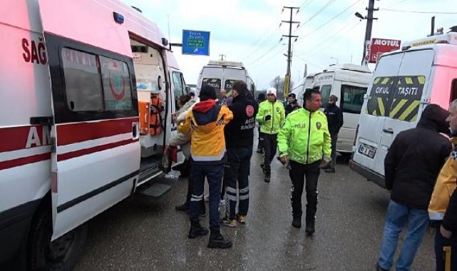 Düzce'de zincirleme kaza: 15 işçi yaralı
