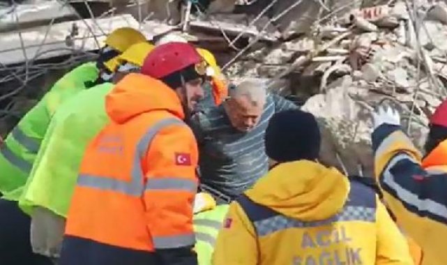 Edirne'den giden ekip, Kahramanmaraş'ta bir kişiyi sağ kurtardı