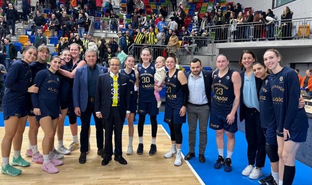 Egemen Bağış, Prag'da Fenerbahçe'yi yalnız bırakmadı
