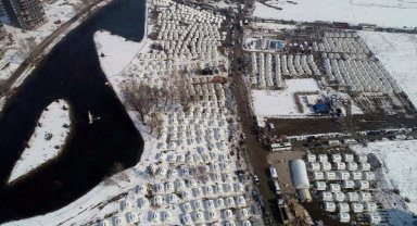 Elbistan'a kurulan çadır kent dron ile görüntülendi