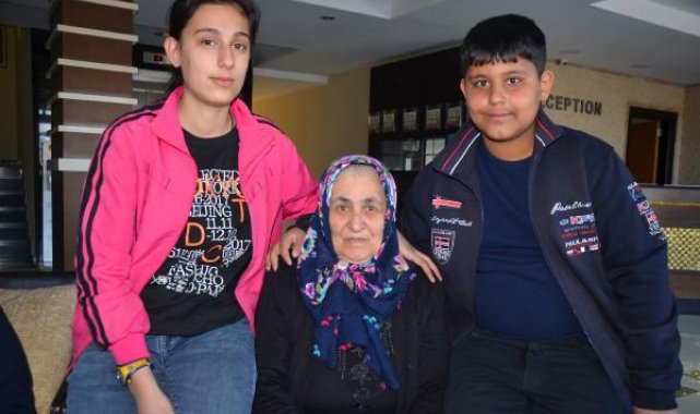 Elbistan'da torunlarıyla depreme yakalandı, 'Sürünerek dışarı çıktık' dedi