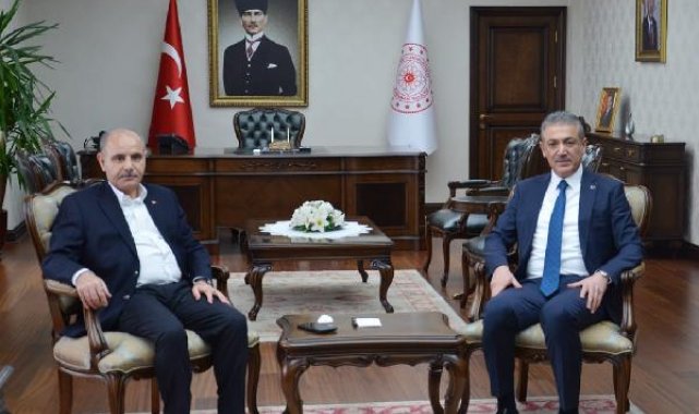 Emniyet Genel Müdürü'ndan 'kaza' uyarısı: Kış koşullarına uygun bir donanımla yola çıkın