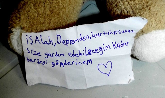 En sevdiği oyuncak ayısını depremzede çocuklar için verdi