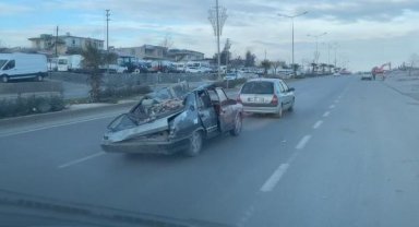 Enkaz altından çıkarılan araçla yolculuk