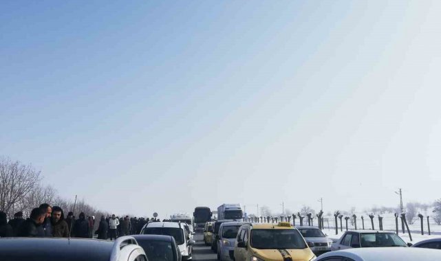 Enkazda kalan 7 çocuk babası Bitlis'te son yolculuğuna uğurlandı
