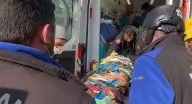 Enkazdan 155 saat sonra sağ kurtarıldı