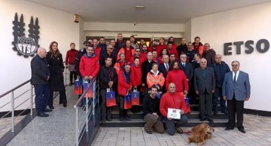 Enkazdan 31 kişiyi kurtaran Bulgar ekip, ülkesine döndü