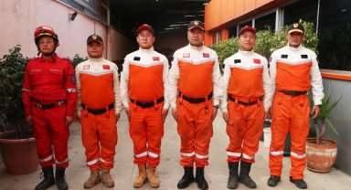 Enkazdan 6 kişiyi kurtaran Çinli ekipten Ma Sheng: Binalar kağıt gibi çökmüştü