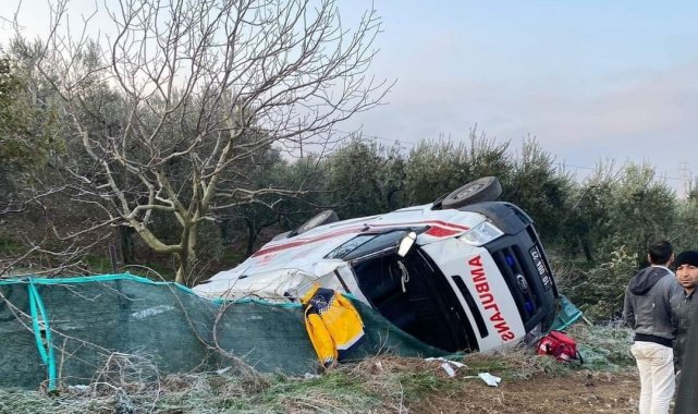 Erdek-Bandırma karayolunda ambulans kaza yaptı: 1 kişi yaralı