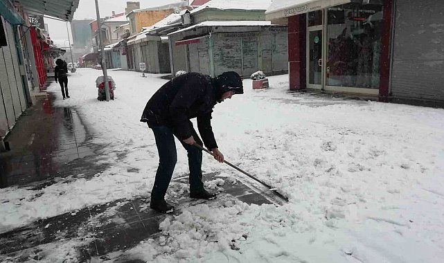 Eskişehir bembeyaz oldu
