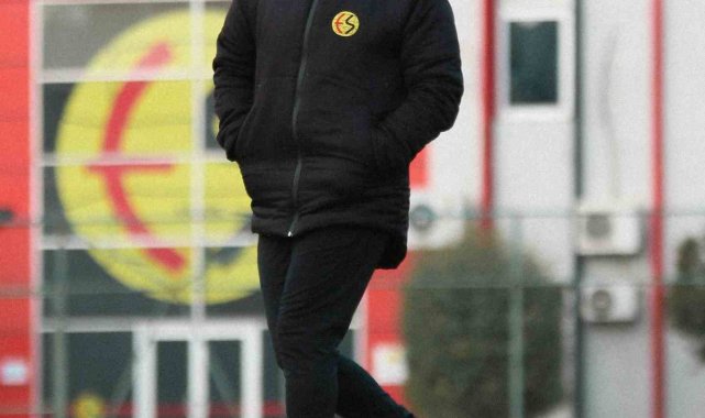 Eskişehirspor Emre Özbayer ile yolları ayırdı