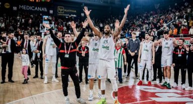 Evindeki son 6 maçı kazanan Pınar Karşıyaka'nın konuğu Beşiktaş