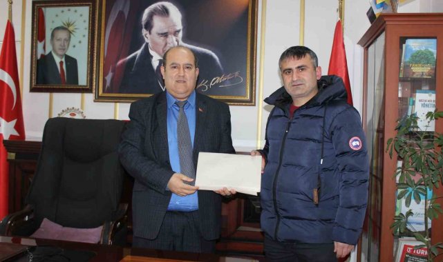 Fabrika işçileri deprem bölgesi için aralarında para topladı