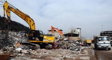 Gaziantep'in 2 ilçesinde kontrollü yıkım