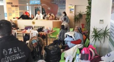 Gaziantepli 60 depremzede, Armutlu'ya getirildi