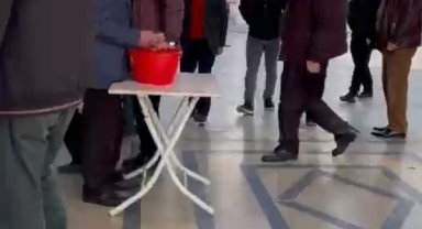 Gaziosmanpaşa'da depremzedeler için toplanan bağışı çalmaya çalışan şüpheli yakalandı