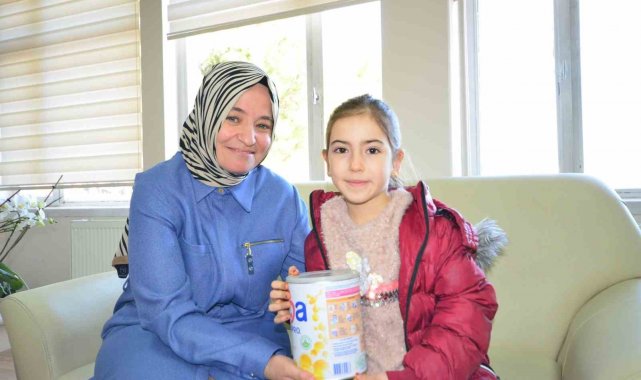 Gediz'de minik yüreklerden iç ısıtan davranış