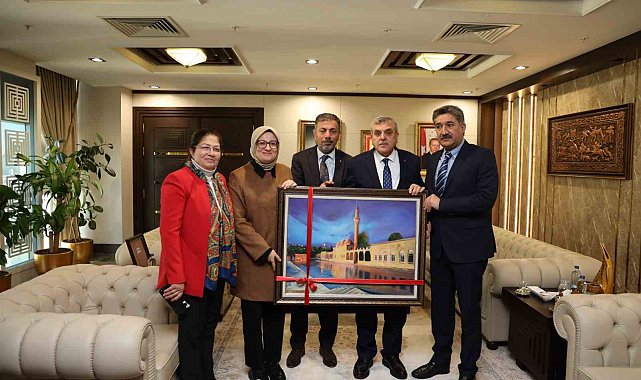 Genel başkan yardımcısı belediyenin çalışmalarını takdir etti