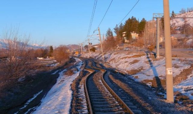 Gölbaşı'nda yamulan tren rayları havadan görüntülendi