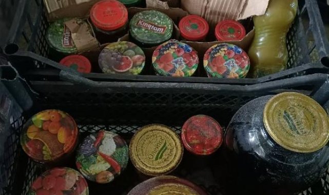 Gürcü kadınlardan depremzedelere ev yapımı konserveler