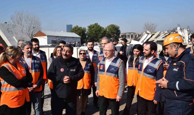 Gürkan: "Tüm Türkiye her zaman olduğu gibi tek yürek tüm yaraları saracaktır"