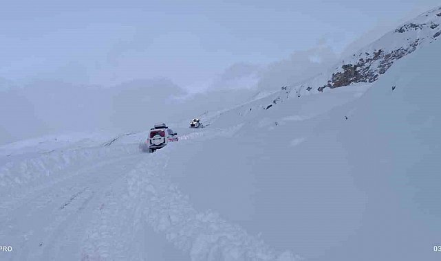 Hakkari'de 287 yerleşim yerinin yolu ulaşıma kapandı