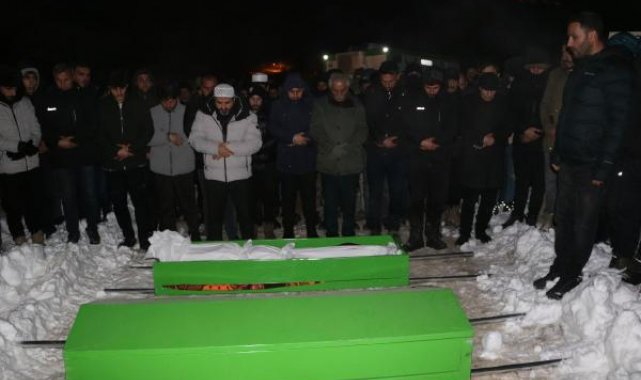 Hakkari'den Hatay'a araç almak için giden baba- oğul, depremde yıkılan otelde öldü