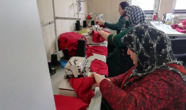 Halk eğitim merkezinde, 'depremzede çocuklar üşümesin' seferberliği