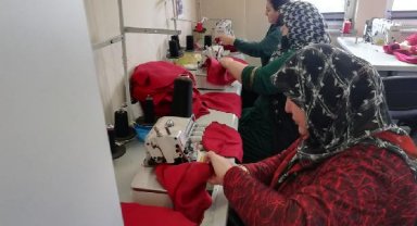 Halk eğitim merkezinde, 'depremzede çocuklar üşümesin' seferberliği