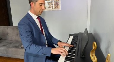 Hasarlı okulda piyano çalan öğretmen: Acımızı notalarla gösterdik